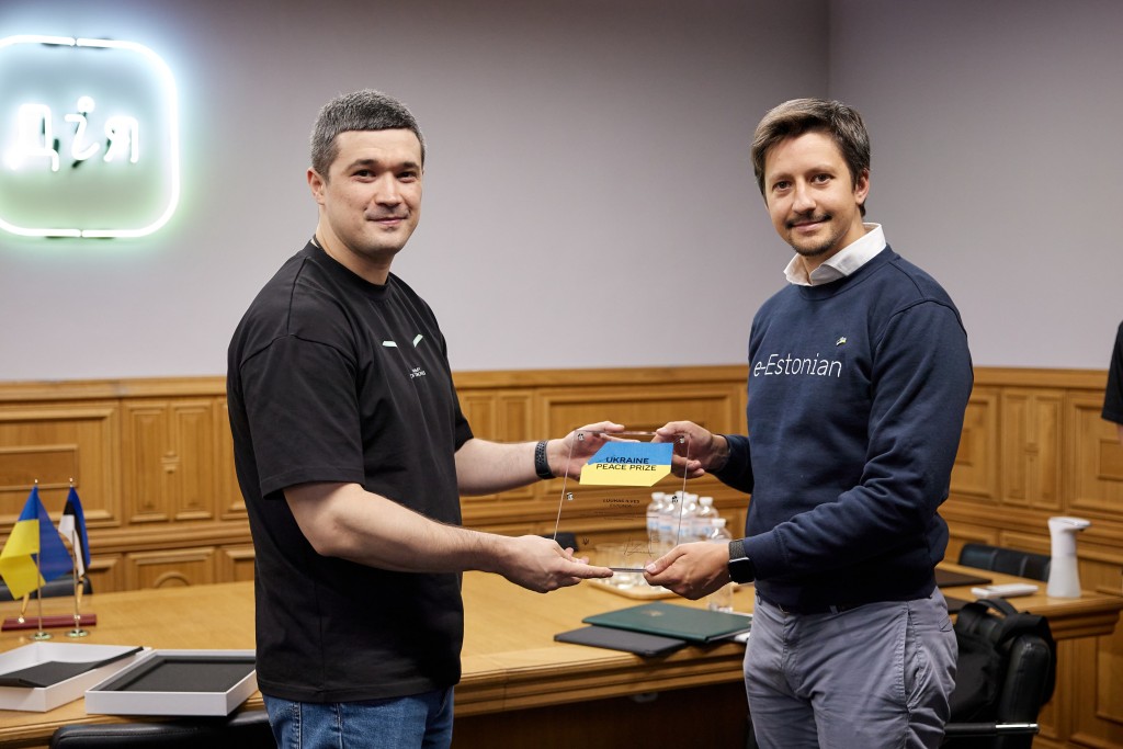 Estonia received the Ukraine Peace Prize.jpg